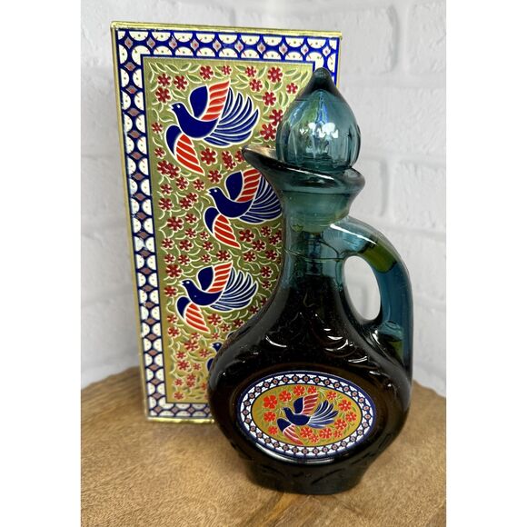 Vintage Avon Vintage Persian Pitcher Bird of Paradise Foaming Bath Oil 6 Fl Oz. - Picture 1 of 13